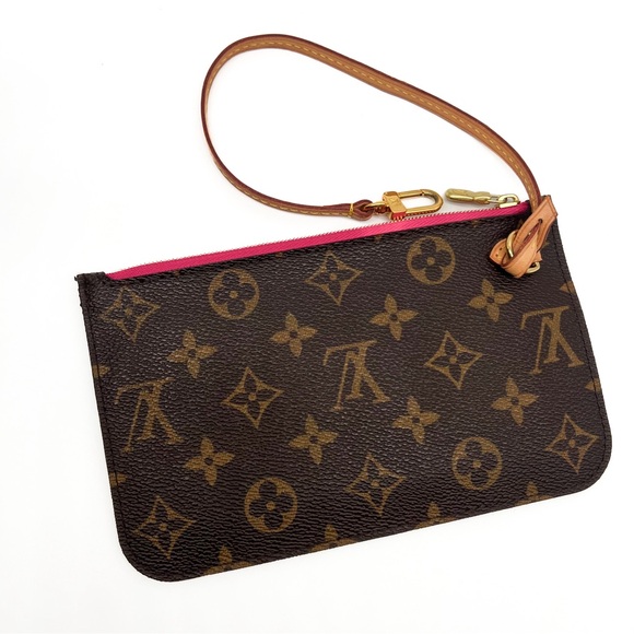 Louis Vuitton Neverfull PM Monogram Shoulder Bag with Pouch - Picture 15 of 17